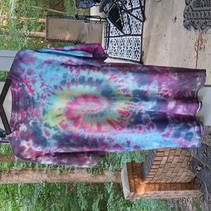 Hanes Purple and Blue Short‎ Sleeve Tie-Dye Tee. Mens Sz.M